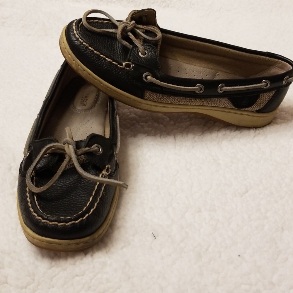 Sperry slip on shoes
